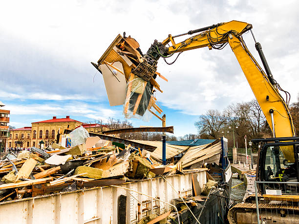 Best Yard Waste Removal  in North Middletown, NJ